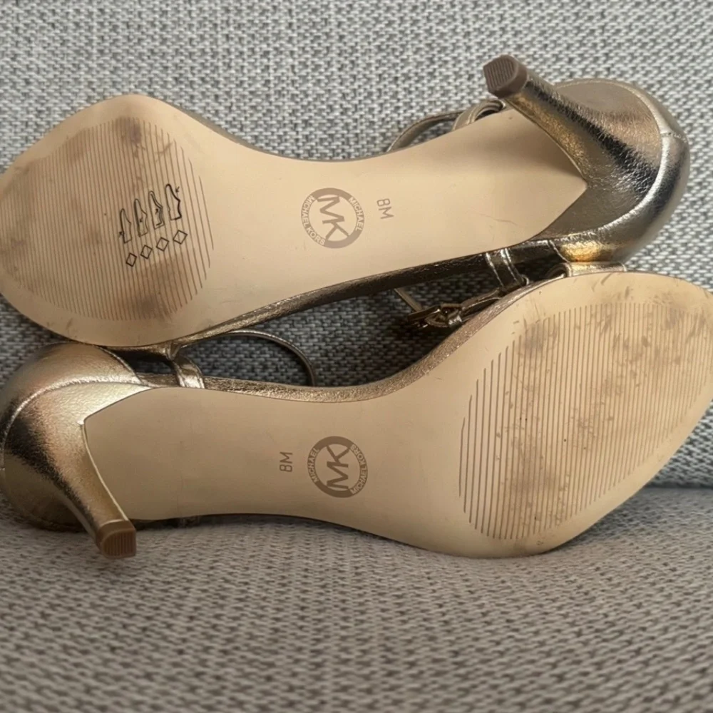 Michael Kors Simone Mid Sandal Pale Gold Shoes Size 8 - Picture 8 of 10